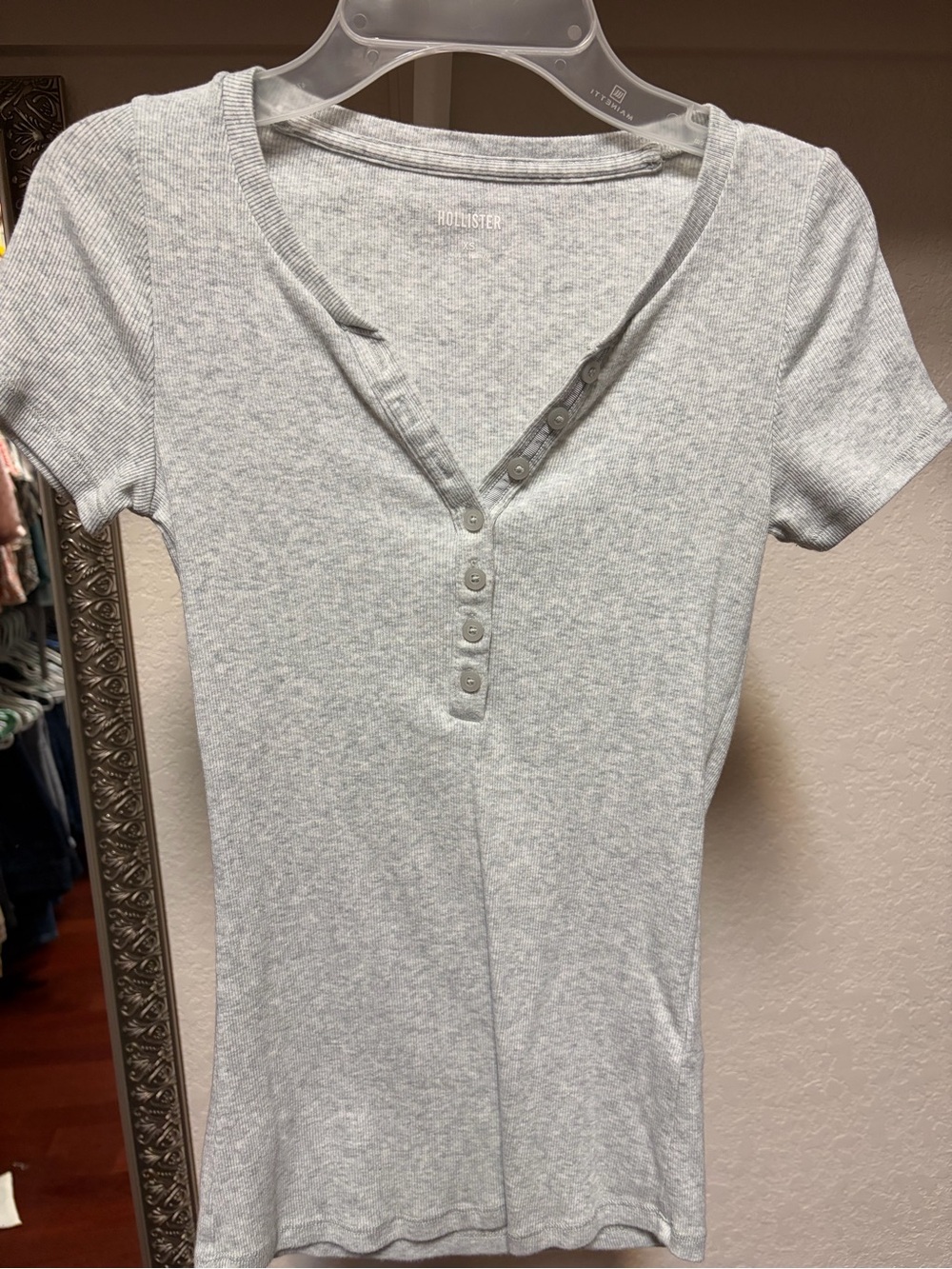 Hollister Light Gray Ribbed Crew Tee